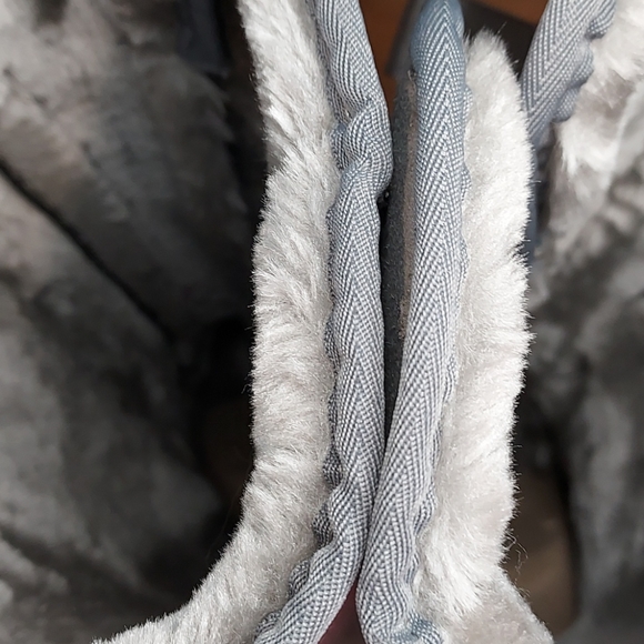 BOOTS - Picture 7 of 9